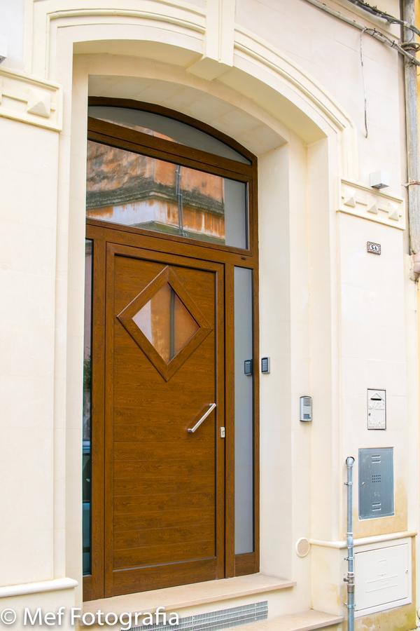 Miklu Luxury Suite Lecce Exteriör bild